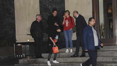 Anne-oğul yemek keyfi