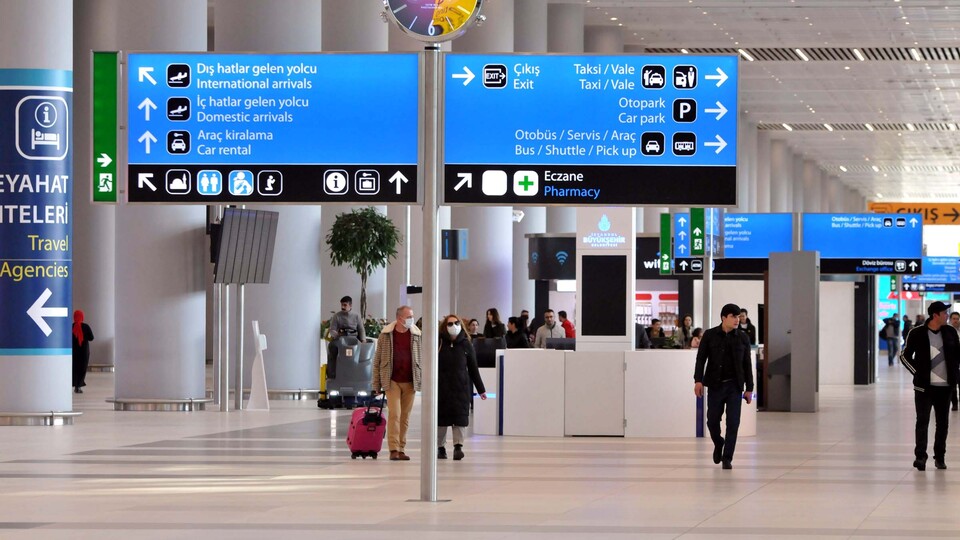 Koronavirüs İstanbul'u 'transit' geçti!