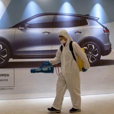 Devleri virüs çarptı