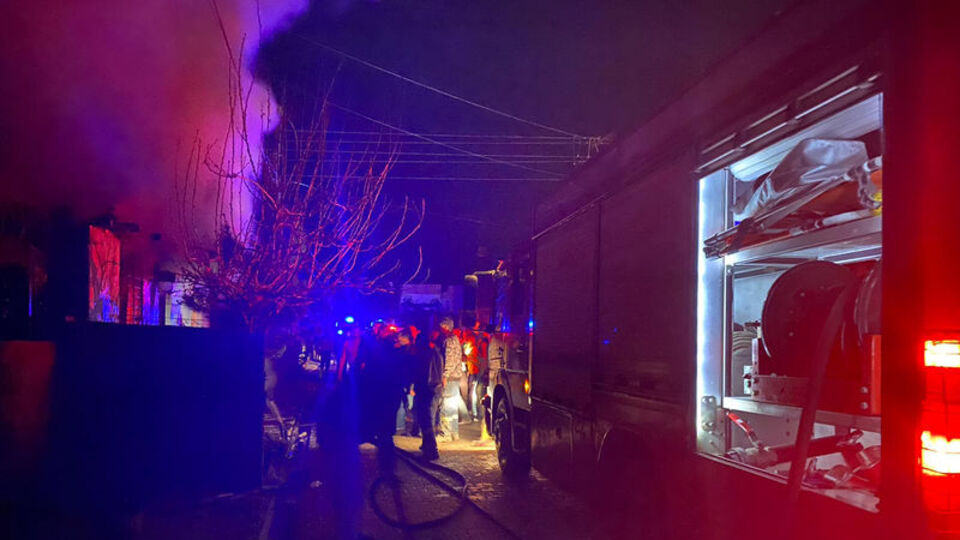 Adana'da kahreden yangın! 1 çocuk öldü