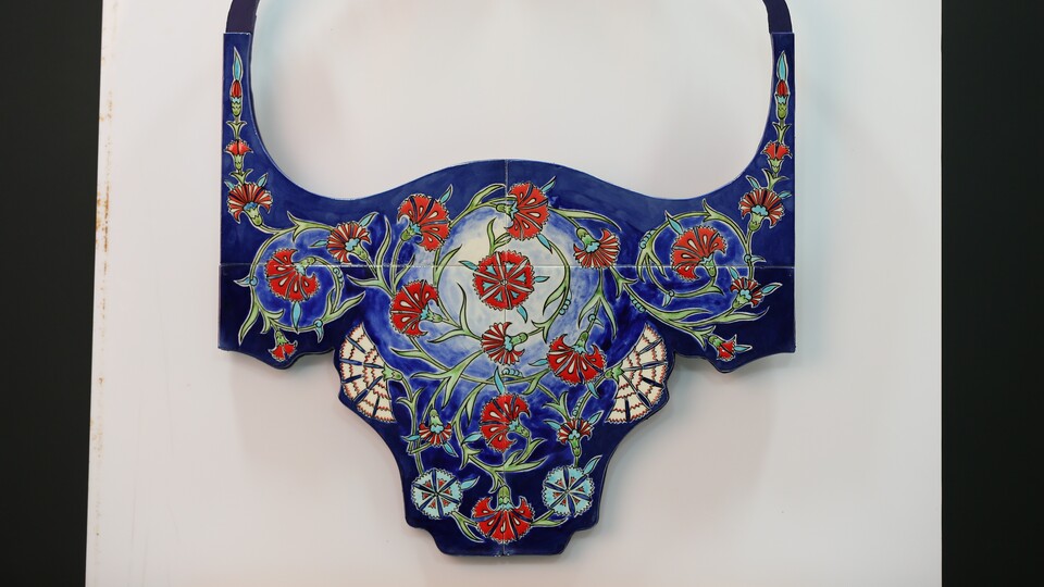 Çini mezunlarının sergisi