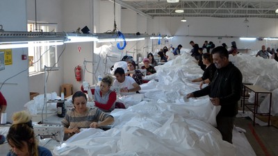 Siparişlere yetişmeye çalışıyorlar