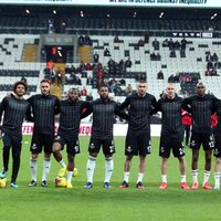 Kadın cinayetlerine dikkat çektiler!