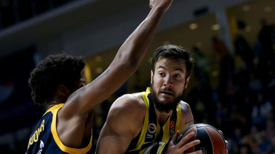 Fenerbahçe Beko deplasmanda kayıp
