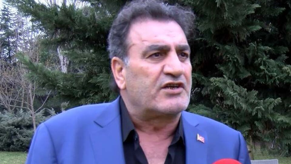 Yönetmene dolandırıcılık suçlaması!