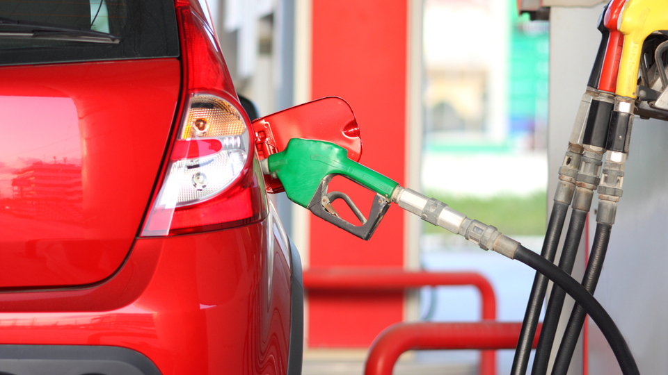 Akaryakıtta "korona" indirimi yolda