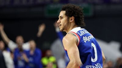 Larkin'de yine tarihi performans!