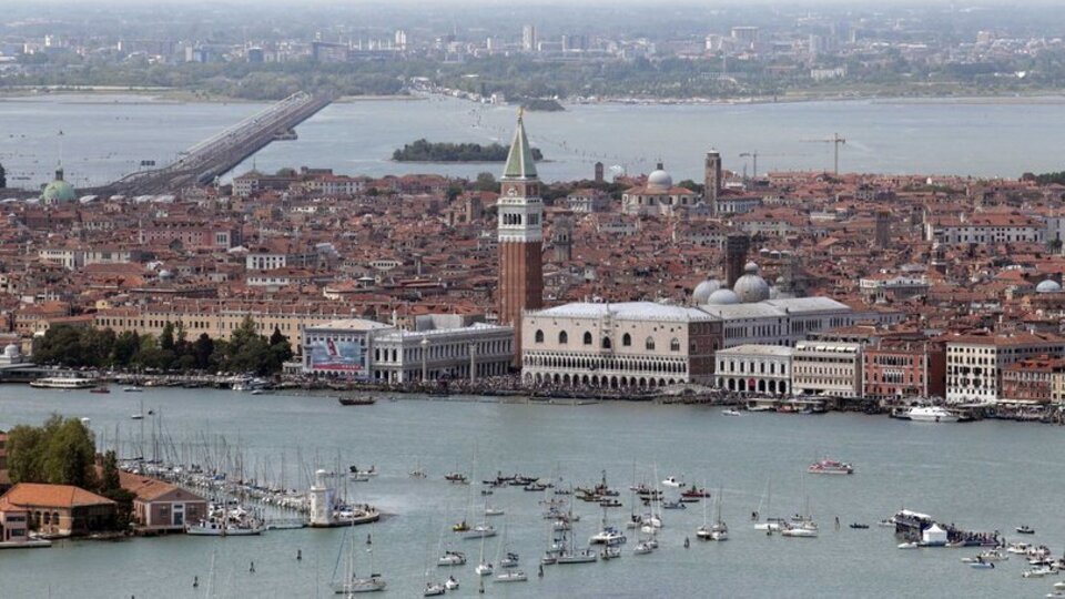 İtalya'da 14 kente korona karantinası!