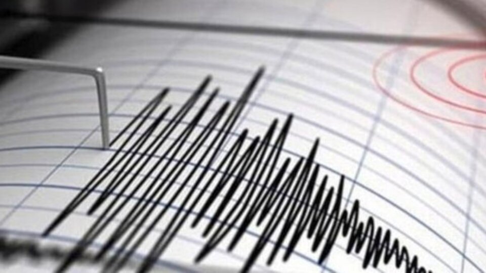 Marmara'da korkutan deprem! İstanbul'da hissedildi!