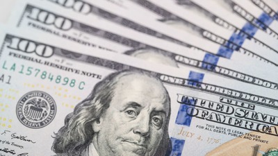 Dolar ve euroda sert dalgalanma