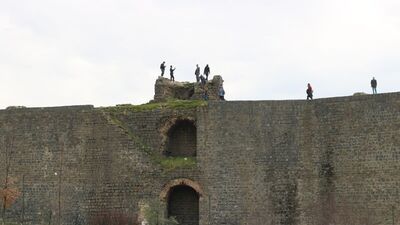 Diyarbakır surlarında 'selfie' çılgınlığı