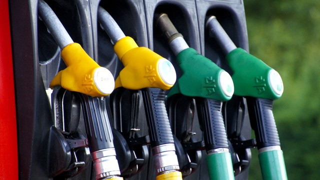 Petrol devleri yıkıldı