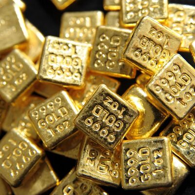 Petrol krizi altını patlattı