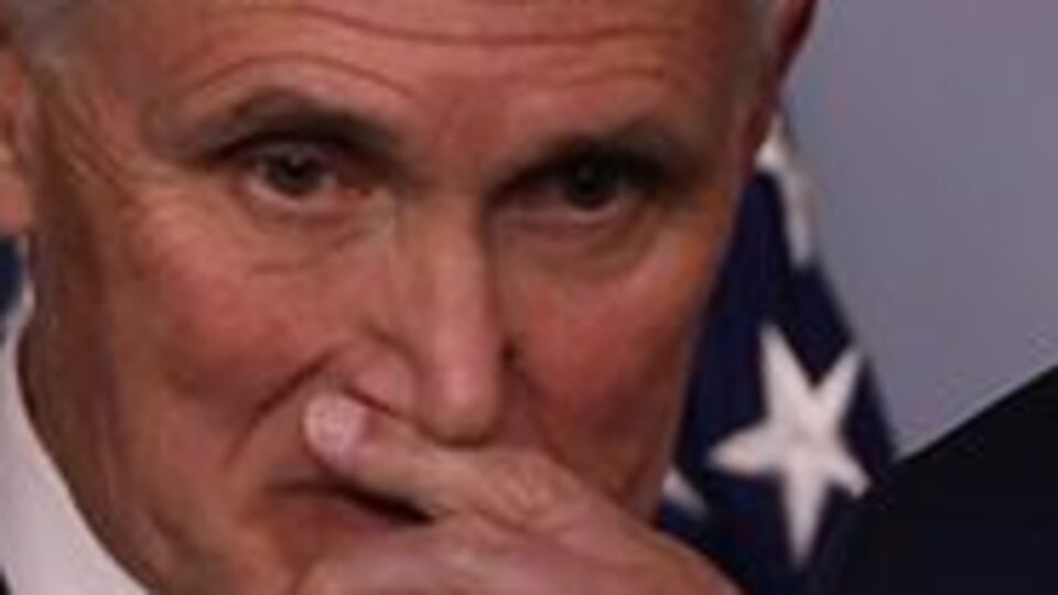 Trump ve Pence'in katıldığı toplantıda bir kişide koronavirüs tespit edildi