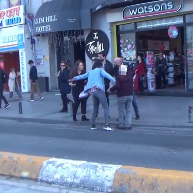 Taksim'de sinir krizine yol açan taciz iddiası!