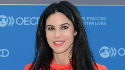 Defne Samyeli kimdir?