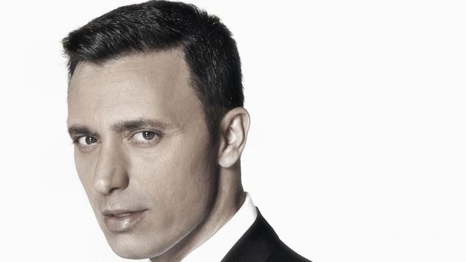 Mustafa Sandal kimdir?