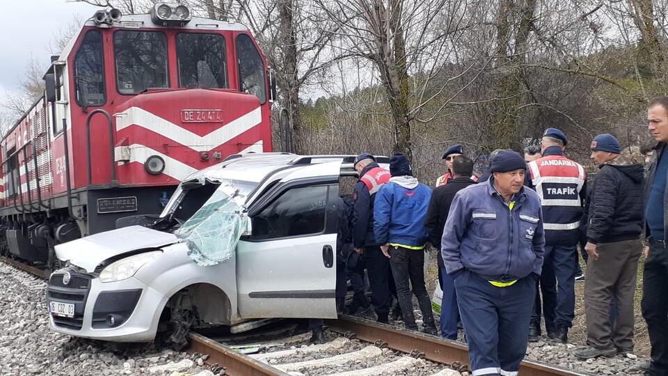 Hemzemin faciası: 2 ölü, 2 yaralı!