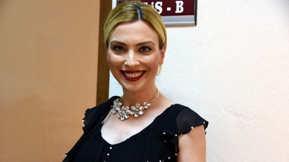 Arzu Yanardağ kimdir?