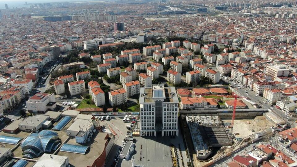 Askeri lojmanlarda yıkım başladı