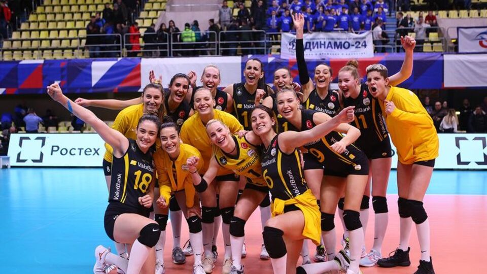 VakıfBank, yarı final maçına çıkıyor