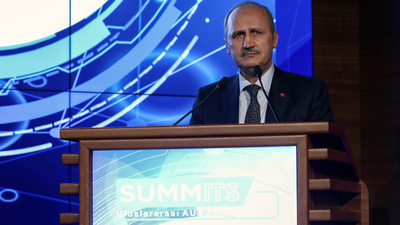 Bakan Turhan'dan akıllı yol açıklaması