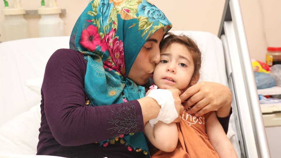 Elazığ depreminden sonra ağlatan buluşma!