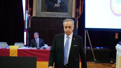 Cengiz'den divanda protesto