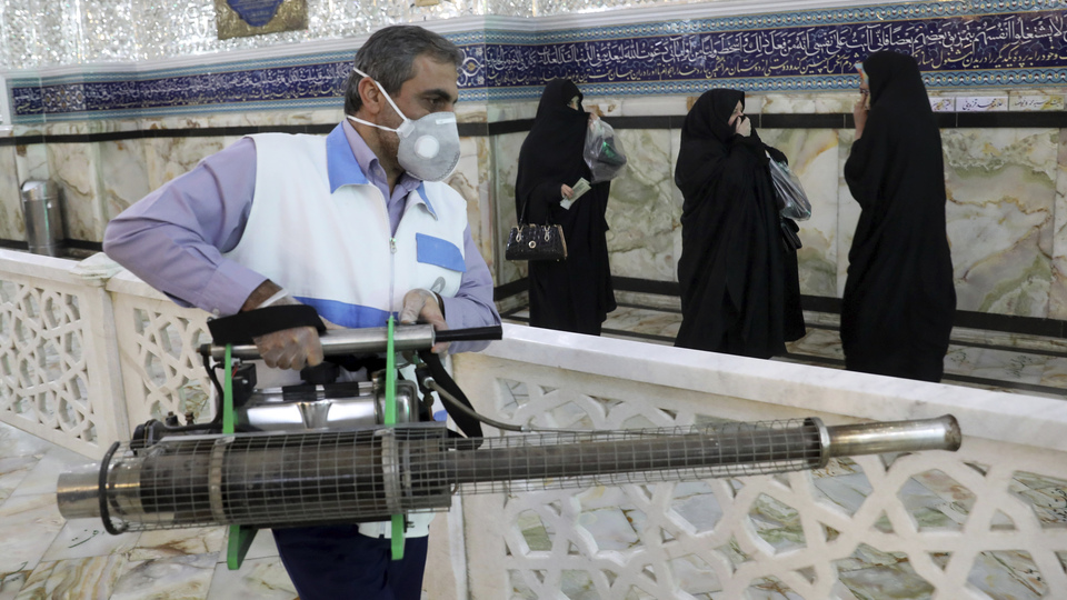 İran IMF'den 'acil' yardım istedi