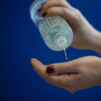 Kolonyaya hücum etil alkolü vurdu