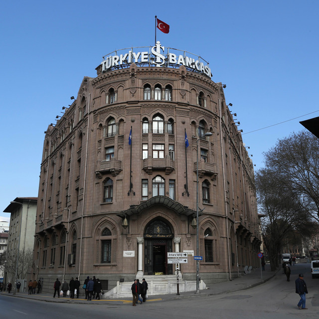 İş Bankası'ndan emekliye bin TL promosyon