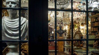 Koronavirüs (Covid-19): İtalya'da karantina altında video konferansla yoga, sosyal medyayla sanat