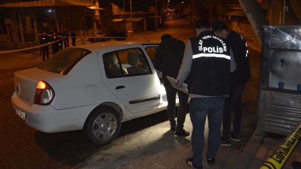 Yol vermedin kavgası cinayetle bitti!