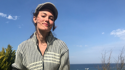 Doğal hayatın keyfini çıkarıyor