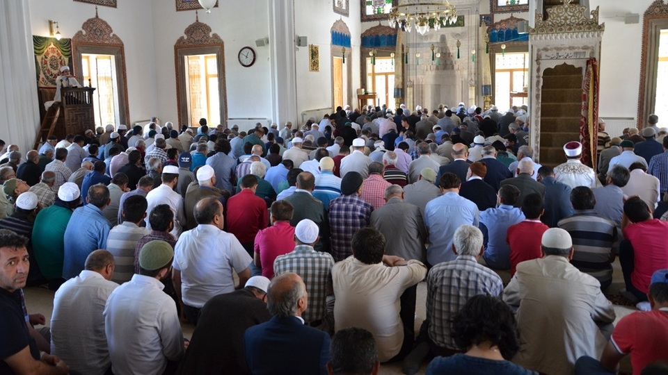Din İşleri Yüksek Kurulu'ndan cuma namazı açıklaması!