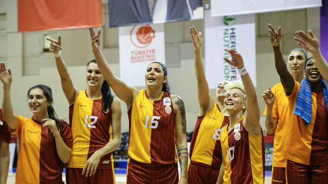 Derbide kazanan Galatasaray!