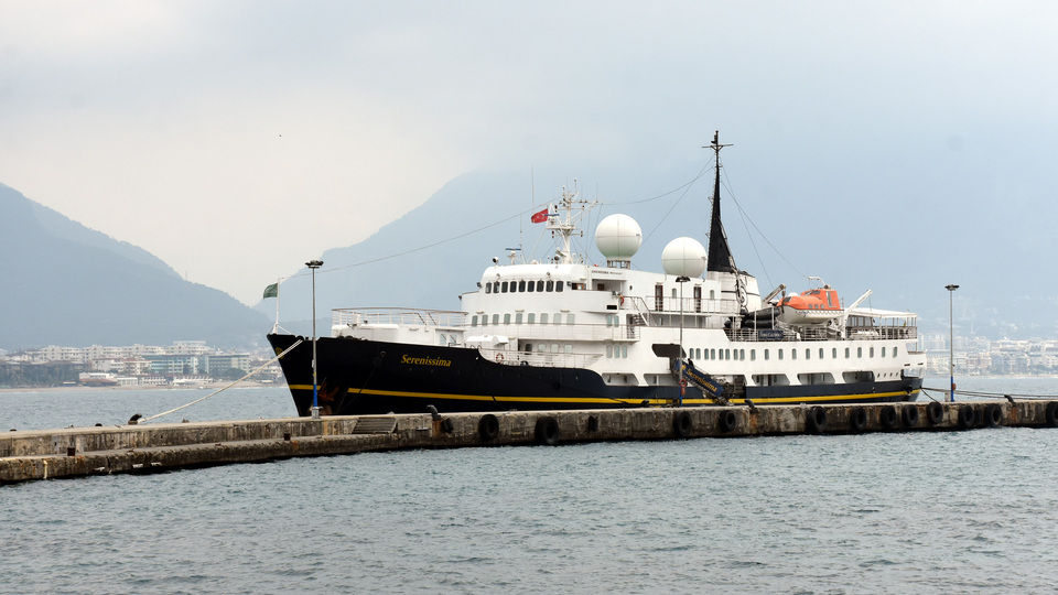 Mısır'dan kalkan kruvaziyer Alanya'ya vardı