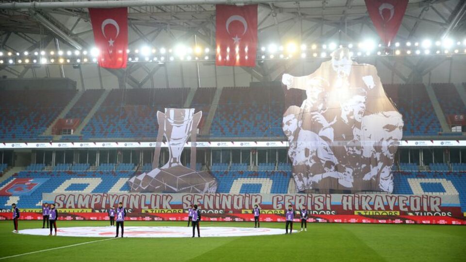 Akyazı'da şampiyonluk koreografisi