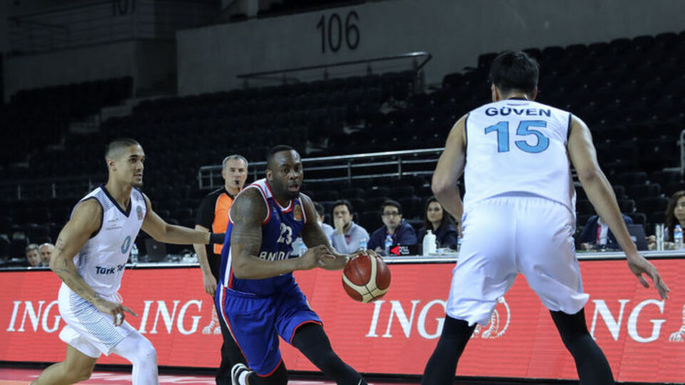 Efes, Telekom'u rahat geçti