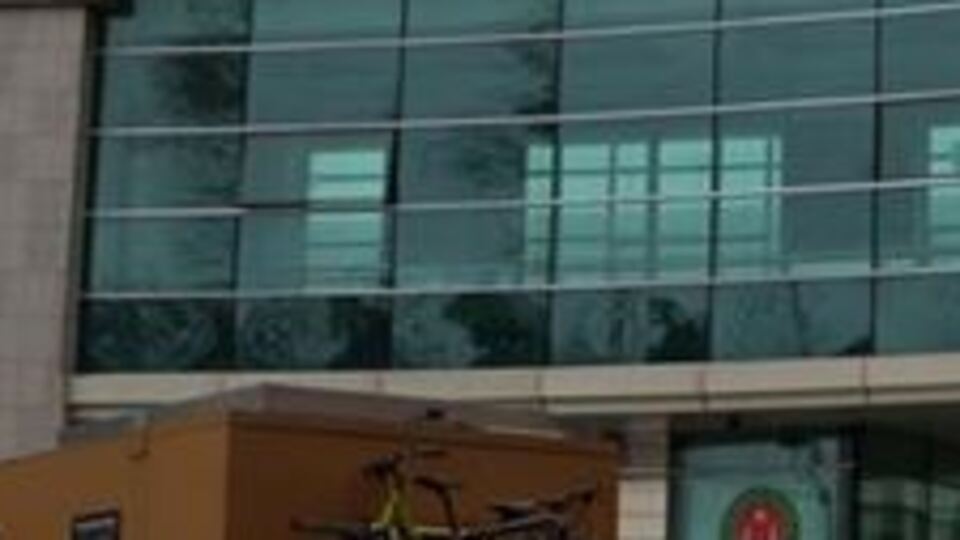 Sınır kapısı yolcu trafiğine kapatıldı