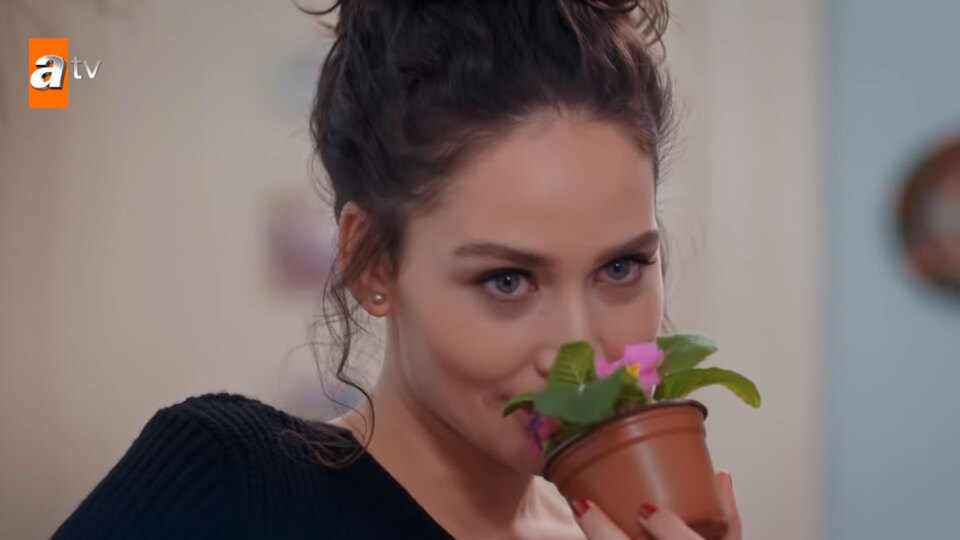 Gel Dese Aşk oyuncuları kimler?