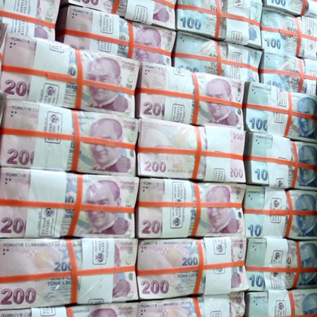 Bütçe şubata 7.36 milyar TL açık verdi