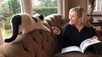 Emel Sayın'ın ev halleri