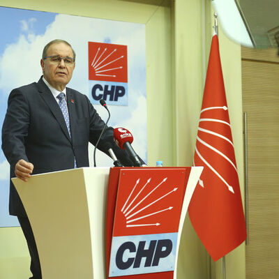 CHP Kurultayı ertelendi