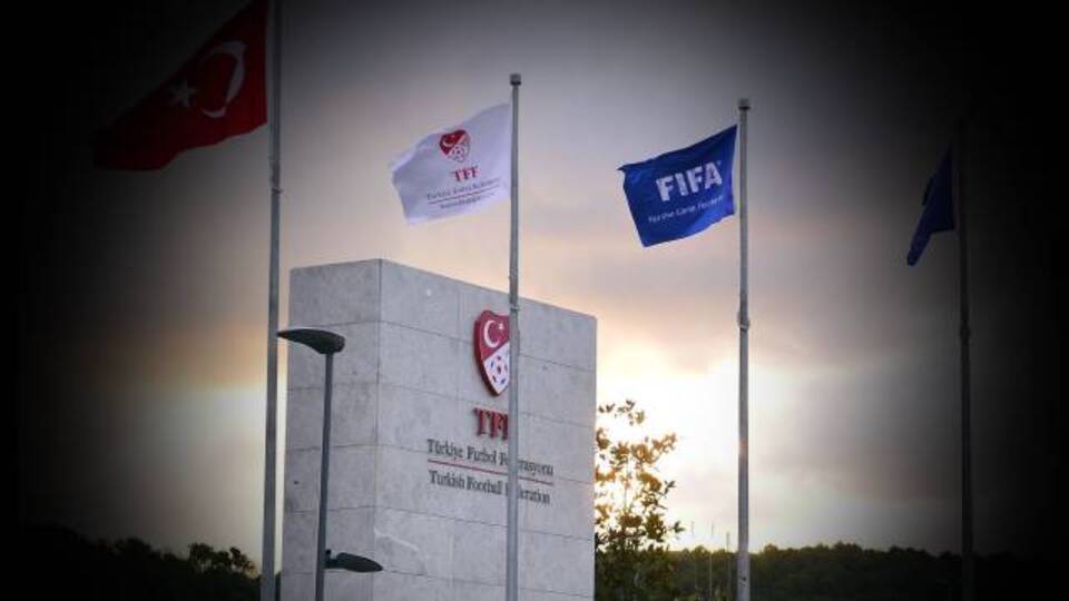 TFF'den seyircisiz maç açıklaması!