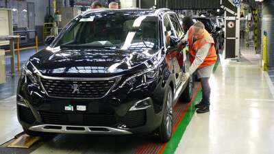 Fransızlar kepenk indiriyor