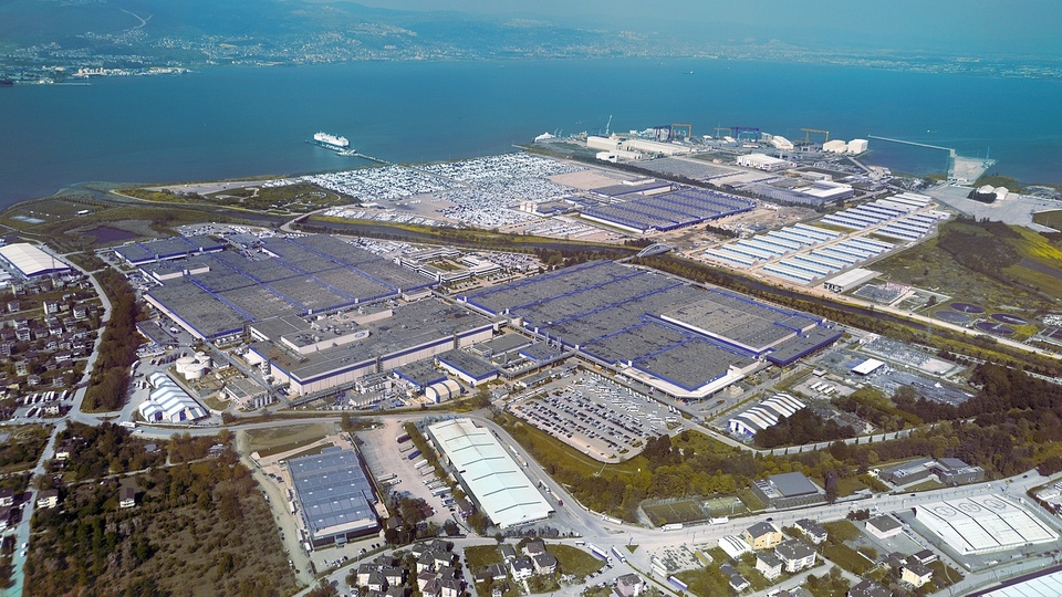 Ford Otosan üretime ara veriyor