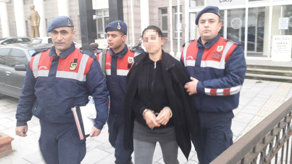 Kendisini kaçıran adamı bıçakladı