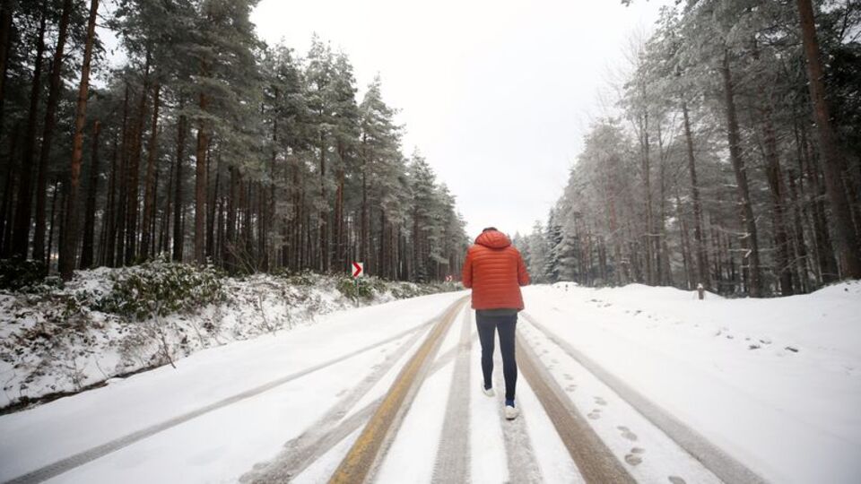 Sağanak, fırtına, kar var