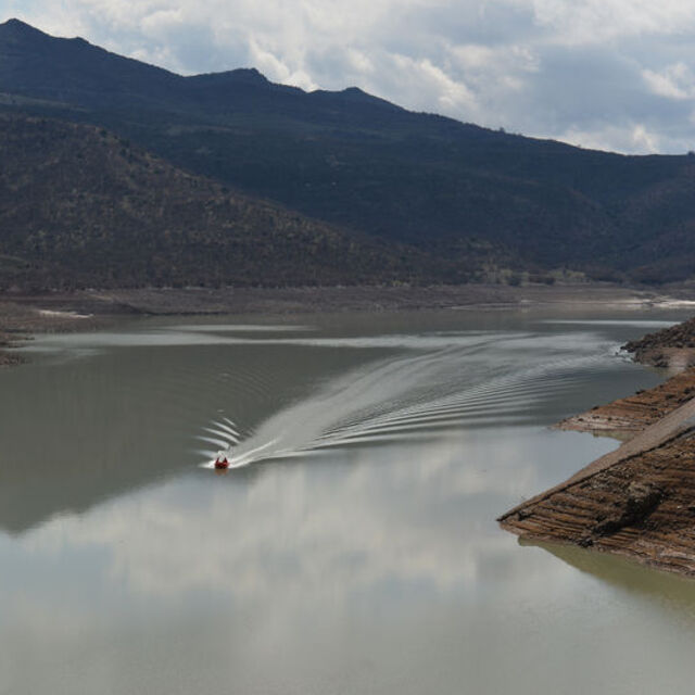 Munzur Nehri'nde JAK botu devrildi! 1 asker kayıp